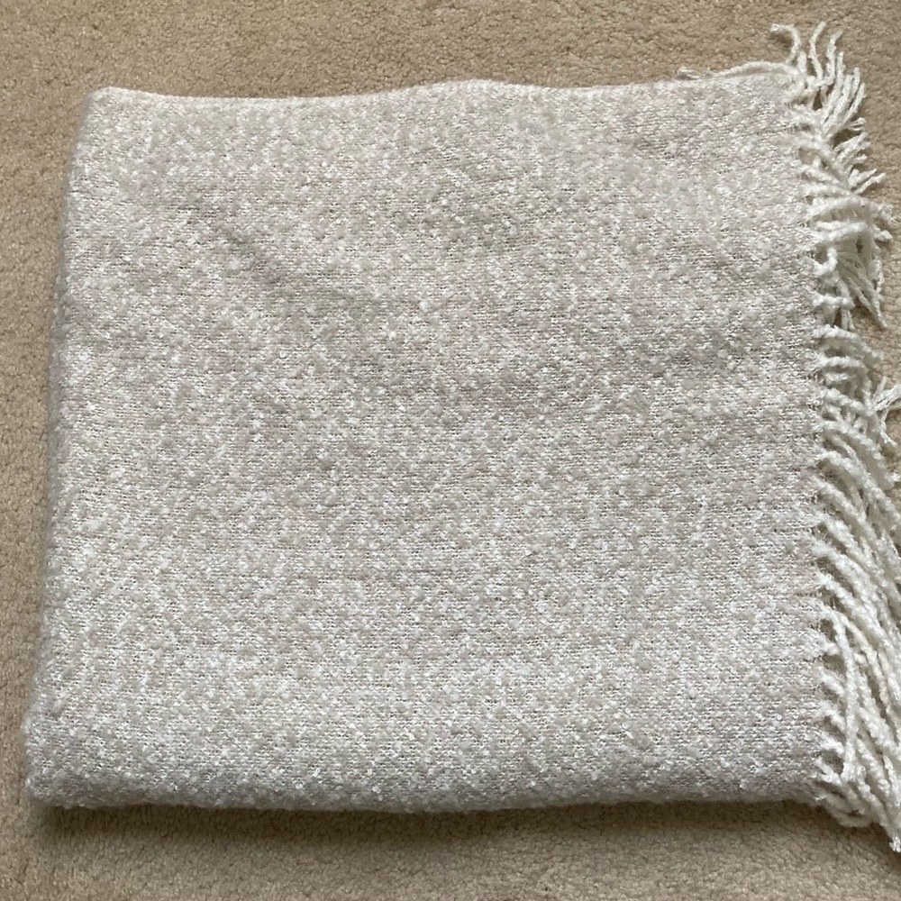 American Eagle Cream Blanket Scarf (2 for $15 scarves)